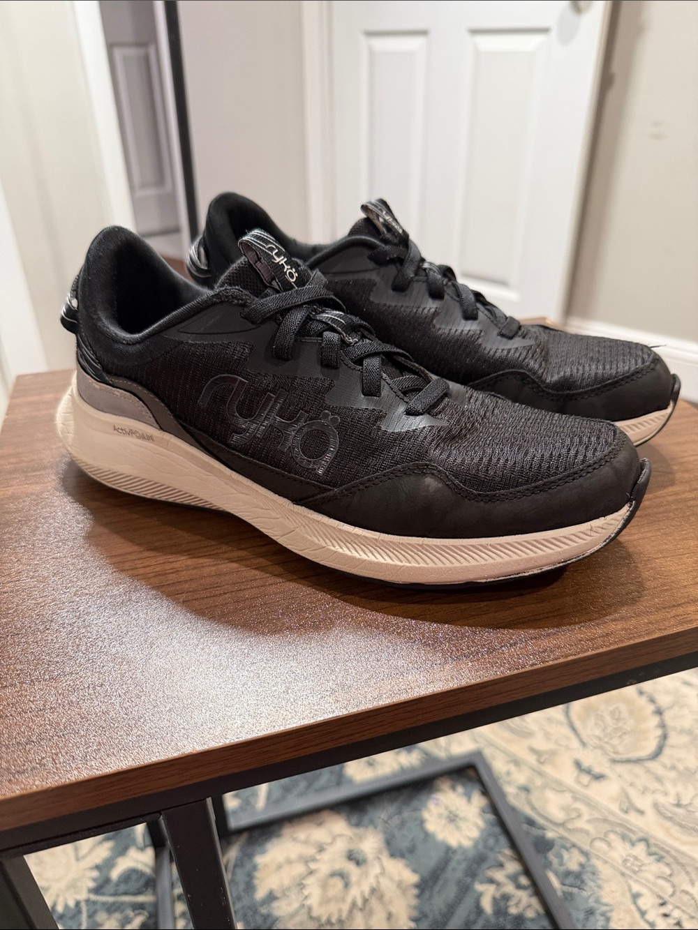 Rylan Freehand Women’s Black ActivFOAM Sneakers